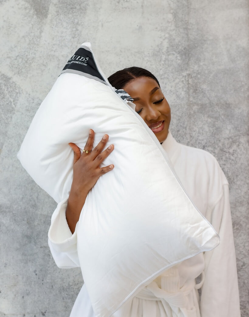 Fluidé fiber gel pillow with modal microfibers and cooling gel blend, hotel-inspired softness, breathable and supportive.